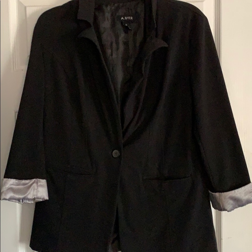 A. Beyer Dress Coat Women’s XL fits like Women’s M